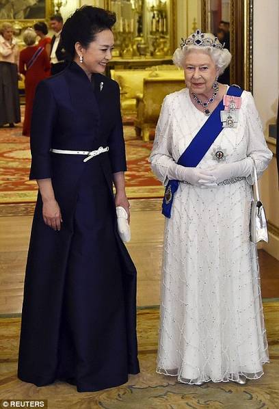 習近平與夫人彭麗媛出席英國國宴