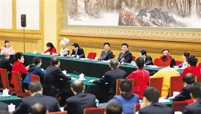 一枝一葉總關情，習近平兩會上的民本情懷