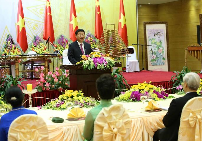 習近平和彭麗媛出席阮富仲和張晉創共同舉行的歡迎晚宴
