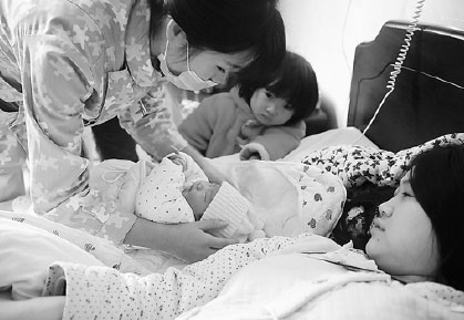 中國放開二孩政策 高齡產婦數量將猛增