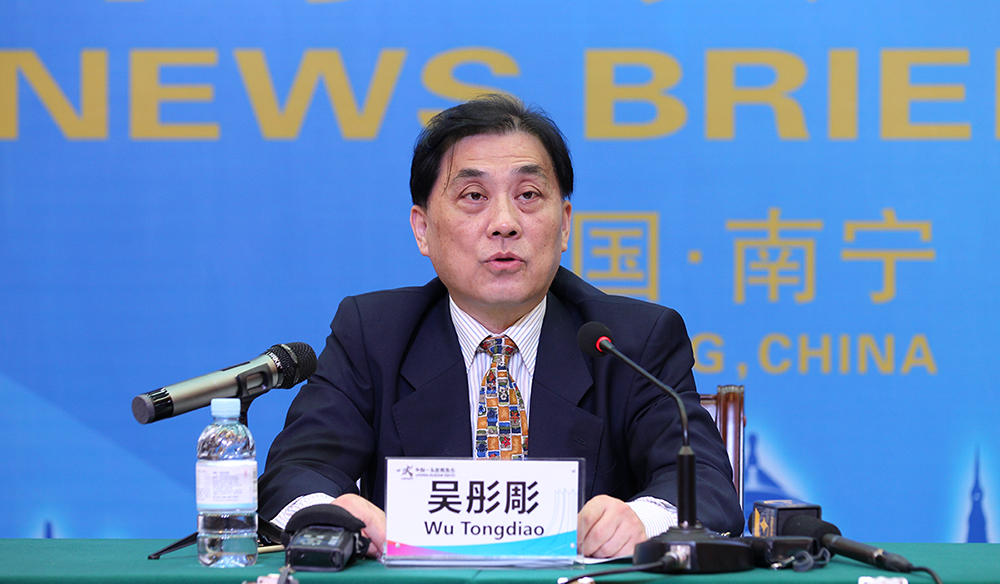 “兩會”組委會召開吹風會向中外記者通報有關情況　升級版東博盛會為客商帶來全新體驗