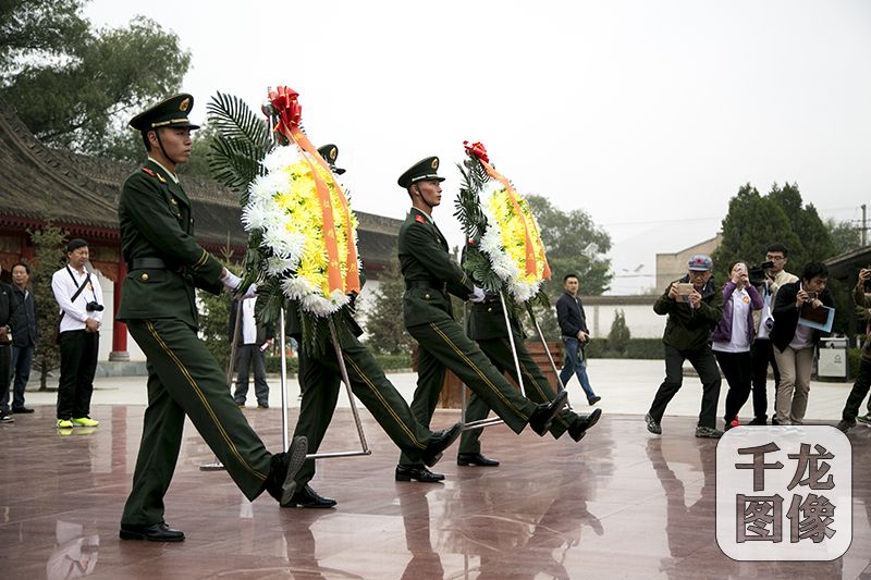 【網(wǎng)絡(luò)媒體走轉(zhuǎn)改】界石鋪走出的“敬禮老兵”