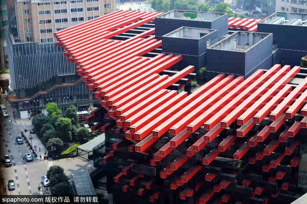 建筑最瘋狂：盤(pán)點(diǎn)2016中國(guó)各地“奇葩”建筑