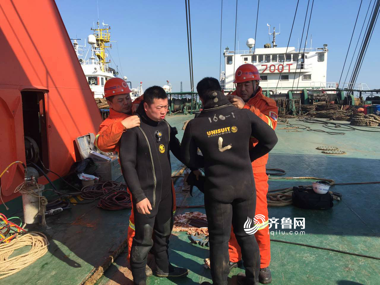 煙臺(tái)：“同興9”擱淺貨船被成功打撈[組圖]