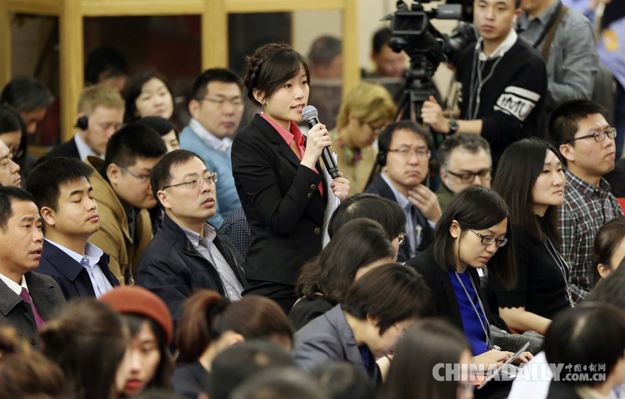 國家發改委主任何立峰等就“經濟社會發展與宏觀調控”答記者問