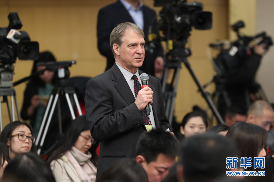 彭博新聞社記者提問(wèn)
