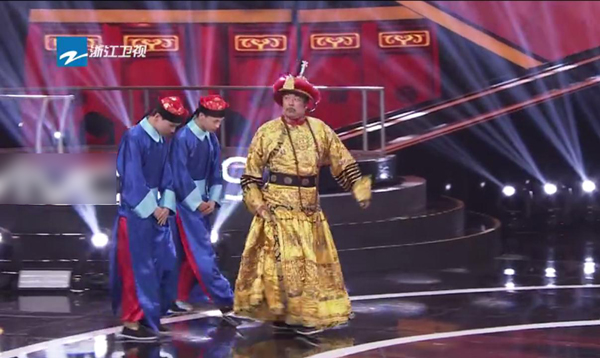《紀(jì)曉嵐》17年后重聚 “杜小月”深情擁抱王剛