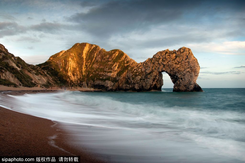 馬爾他海岸景觀“藍窗”沉入海底 盤點全球僅存石灰巖拱形門奇觀