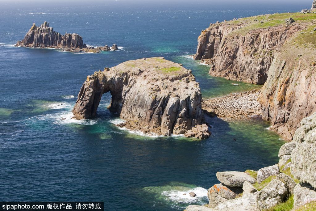 馬爾他海岸景觀“藍(lán)窗”沉入海底 盤點(diǎn)全球僅存石灰?guī)r拱形門奇觀