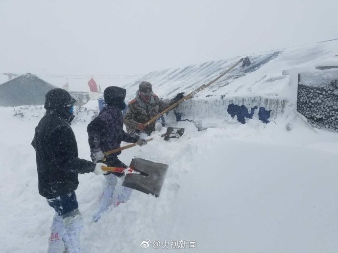 西藏多地出現特大暴雪 積雪半米厚（組圖）