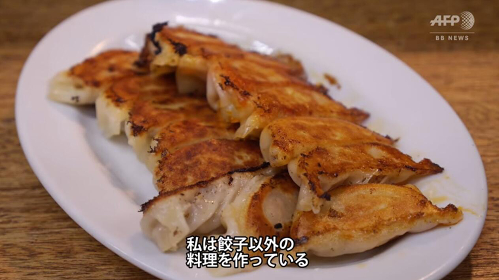 82歲奶奶蹦迪打碟 70歲開(kāi)始學(xué)習(xí)打碟實(shí)現(xiàn)童年夢(mèng)想