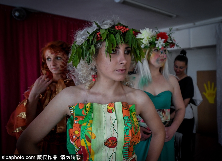 不輸超模！俄羅斯女子監獄舉行時裝秀