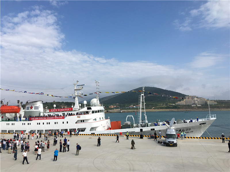 蛟龍號完成試驗性應用航次返回青島基地