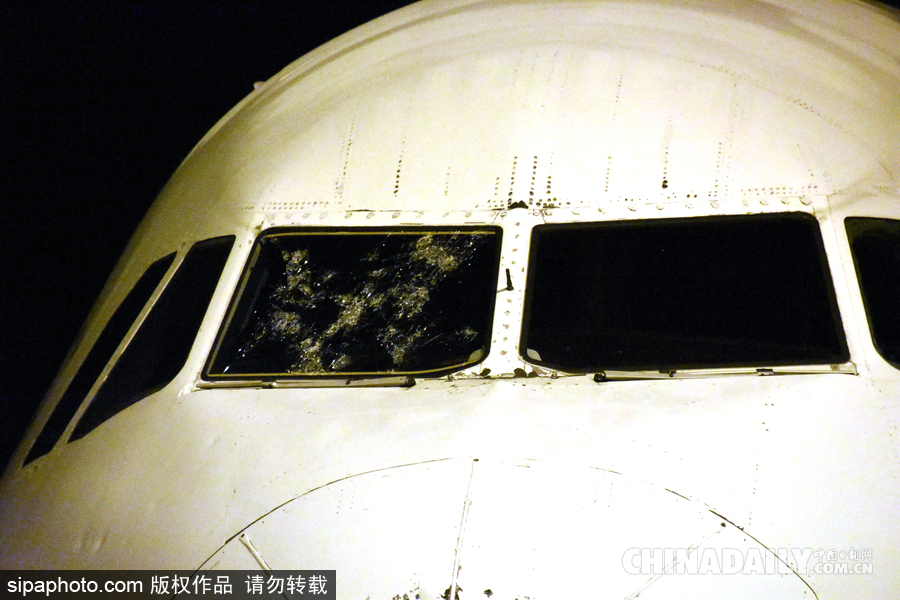 土耳其暴雨冰雹天氣襲擊 一架飛機受損緊急迫降