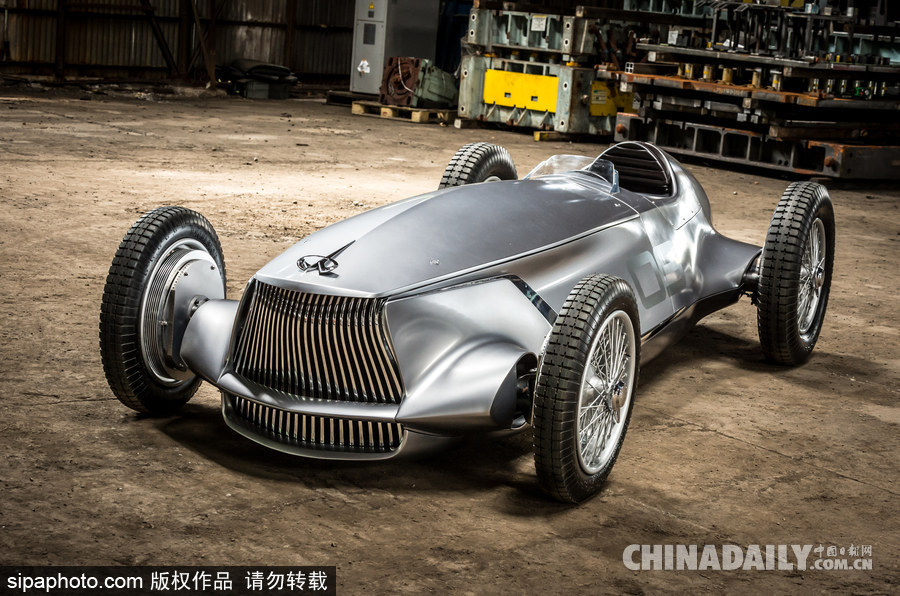 現代與復古的結合 純電動賽車懷舊外型炫酷十足