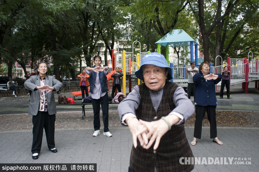 領略繁華的美國紐約街景 中國元素濃郁