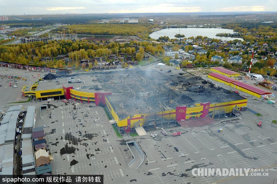 莫斯科購物中心火災過后 漆黑一片幾乎被燒成空架