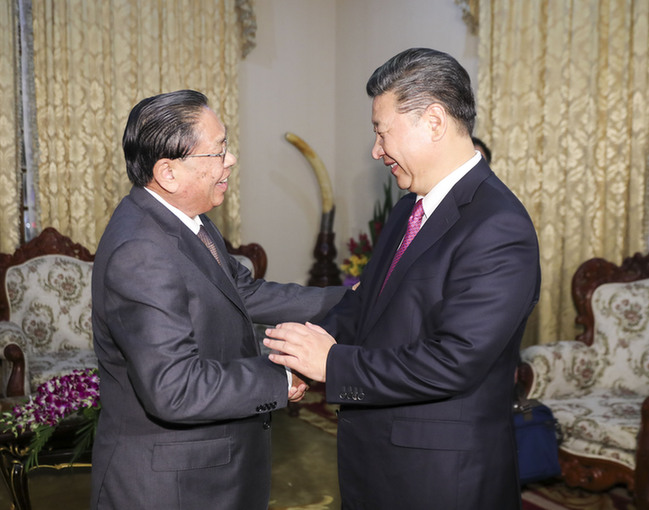 習(xí)近平會(huì)見前老撾人民革命黨中央委員會(huì)總書記、國家主席朱馬里