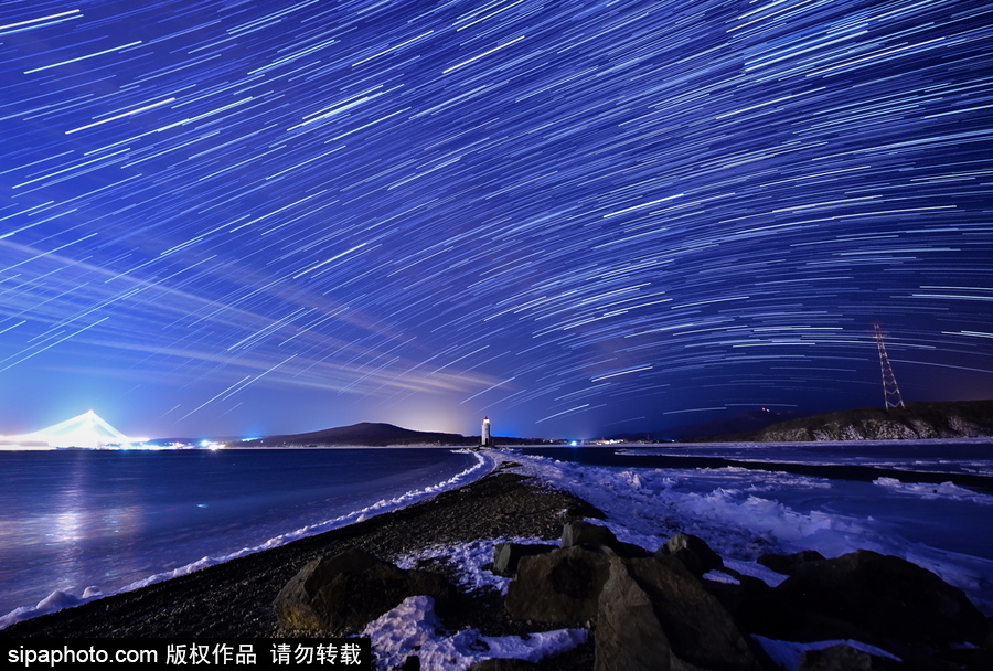 俄羅斯海參崴上空現雙子座流星雨 盛大壯觀宛如仙境