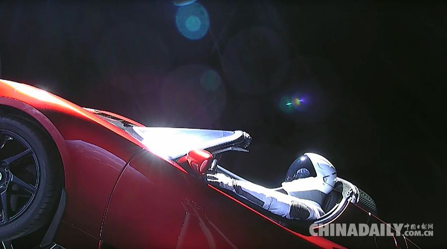 特斯拉跑車“開進”太空卻迷路了！ “星俠”乘車漫游太空