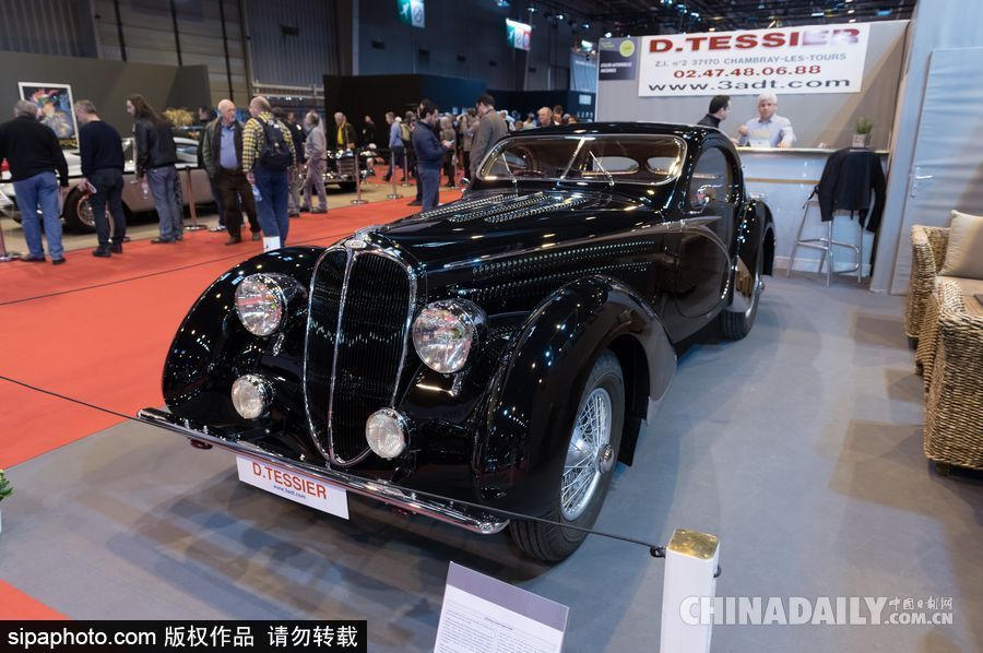 2018巴黎老爺車展開幕 經(jīng)典老車演繹傳奇
