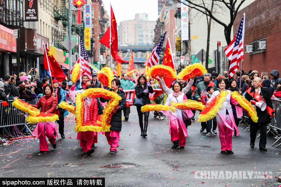 紐約唐人街迎接農(nóng)歷新年 中國傳統(tǒng)元素濃郁