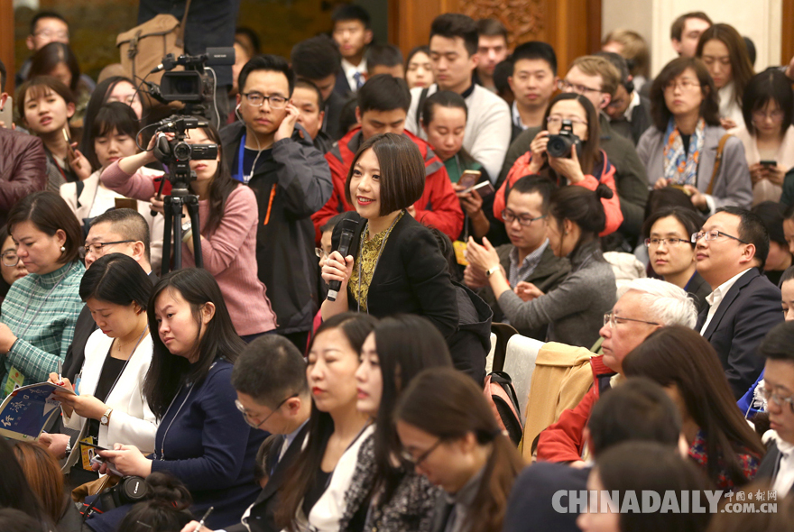 全國政協十三屆一次會議舉行新聞發布會