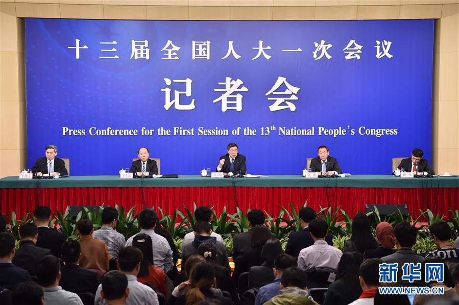何立峰：雄安新區(qū)的重大基礎設施項目建設已拉開序幕