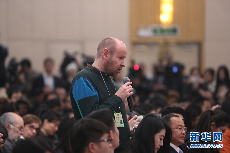 王毅：“雙暫停”倡議為南北改善關(guān)系營造最基本條件