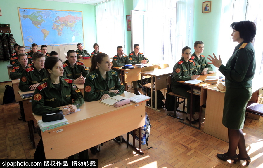 揭秘戰(zhàn)斗民族未來(lái)“警察”生活 走進(jìn)尼古拉斯二世少年警官學(xué)校