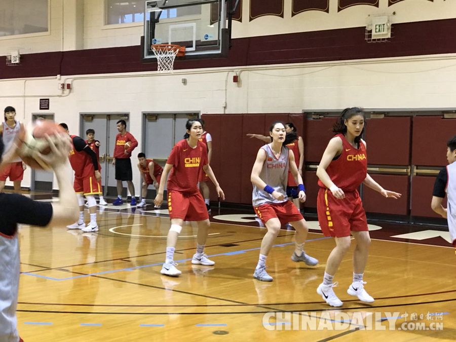 中國女籃美國拉練 26日對戰美國女籃