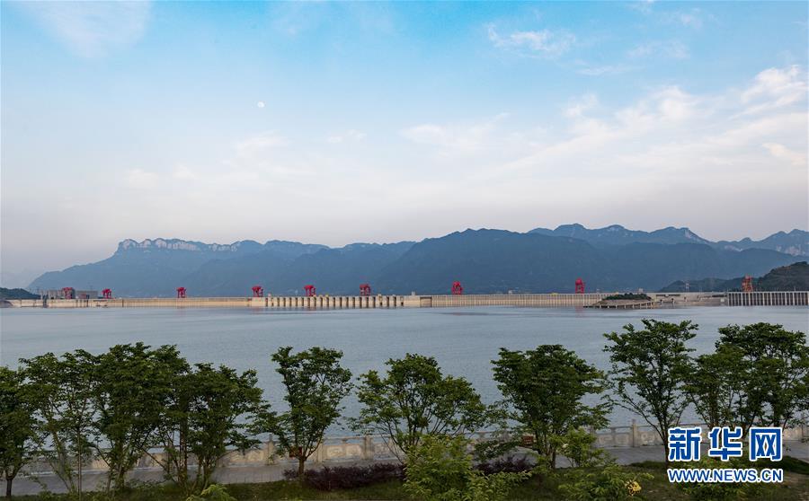 探索一條生態(tài)優(yōu)先綠色發(fā)展新路子——習(xí)近平總書記考察長江經(jīng)濟帶回訪記