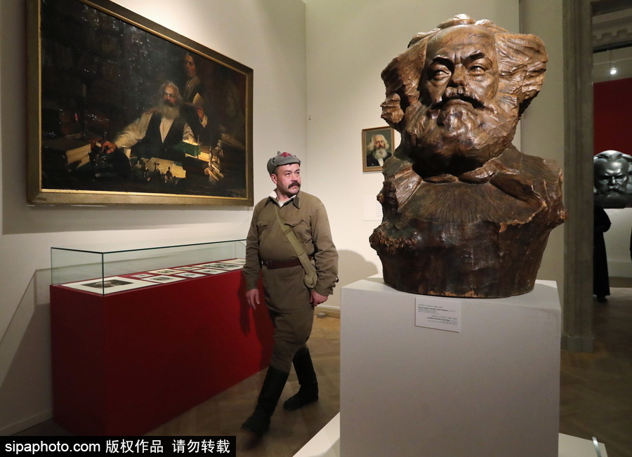 俄羅斯博物館紀念馬克思誕辰200周年 舉行“永遠的卡爾·馬克思”展覽藝術作品展覽