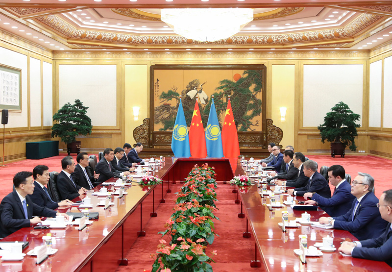 李克強同哈薩克斯坦總理薩金塔耶夫舉行中哈總理第四次定期會晤