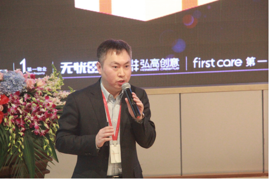 一個盒子的暖心漂流 當(dāng)代置業(yè)與弘高創(chuàng)意攜手愛心公益
