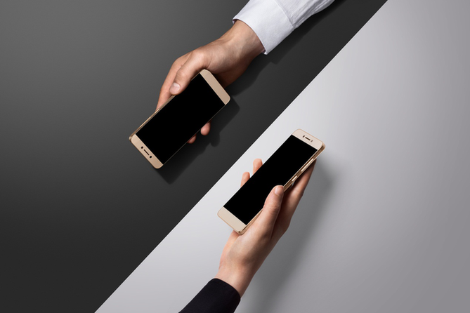 雙攝手機cool1 dual發布，預約量短時過百萬